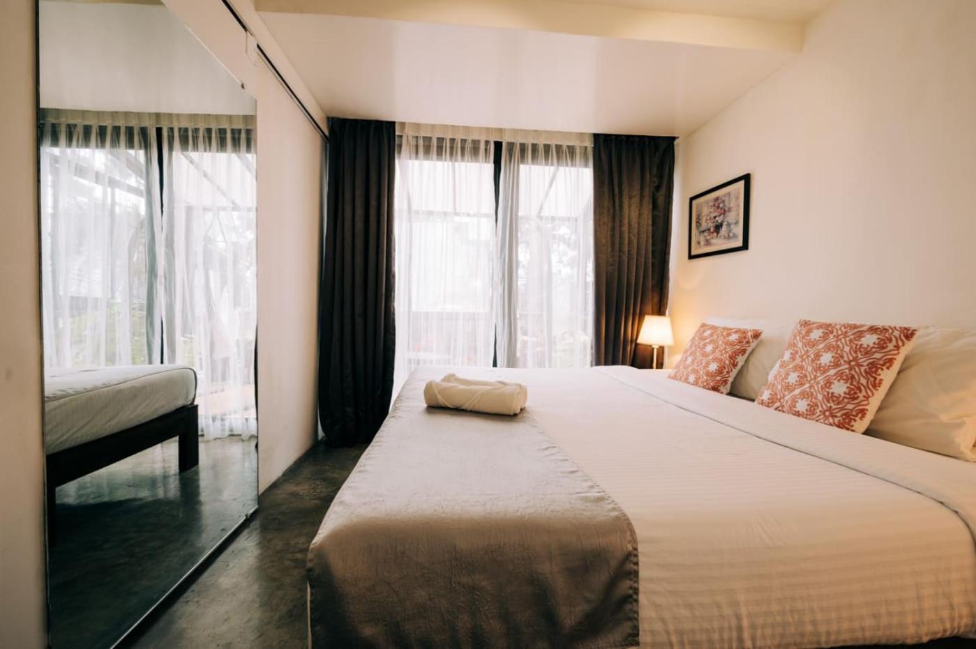 Villa Tudor In The Pines à Baguio City Extérieur photo