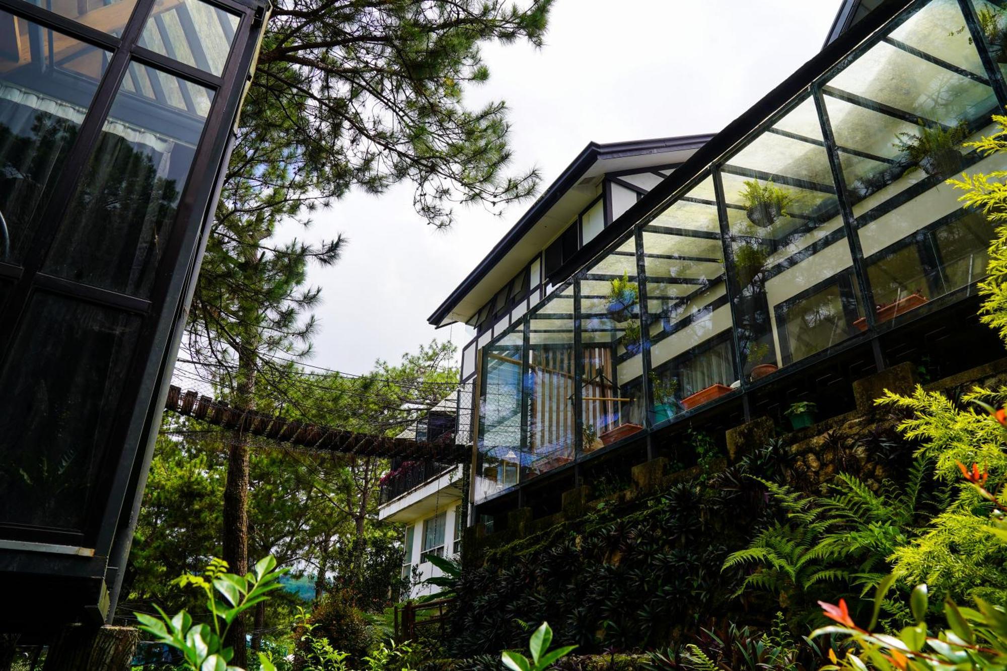 Villa Tudor In The Pines à Baguio City Extérieur photo