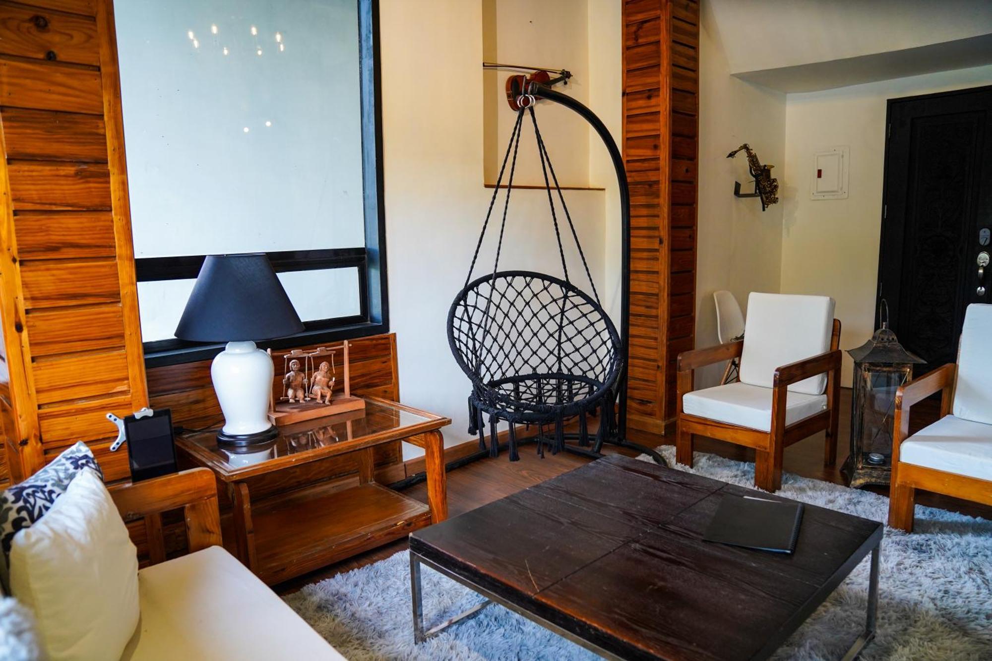 Villa Tudor In The Pines à Baguio City Extérieur photo